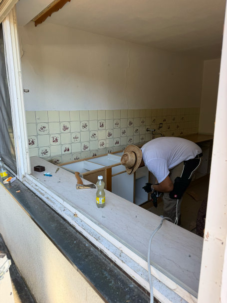 Demontage arbeiten eine rKüche im Landkreis Mühldorf